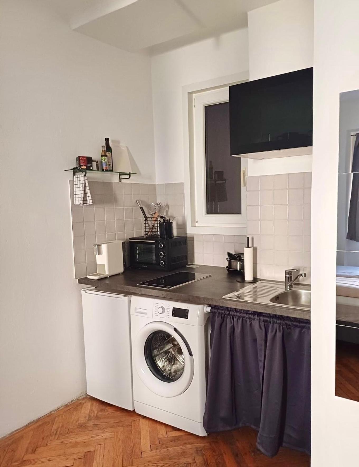 Apartment Lerchenfelder Strasse เวียนนา ภายนอก รูปภาพ